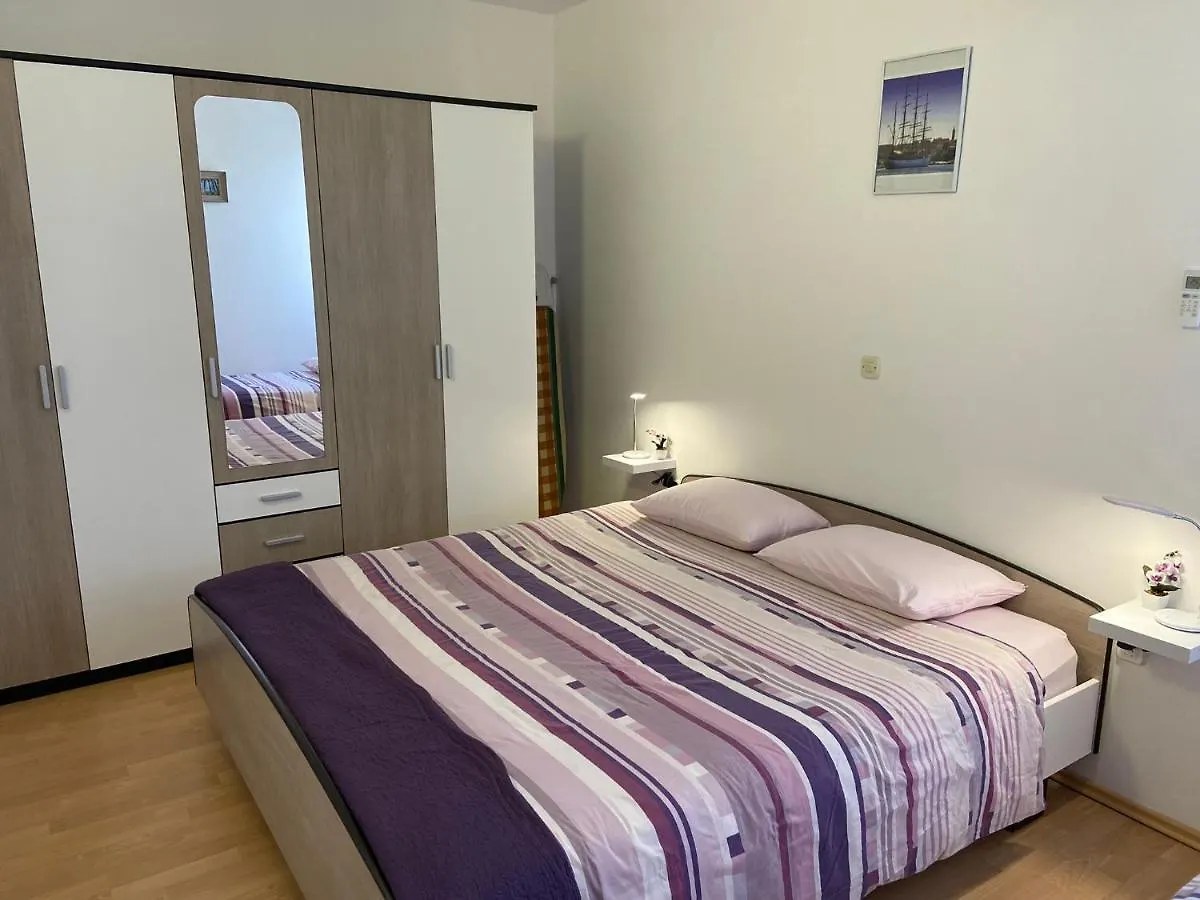Apartment Madis & Free Bikes Пула